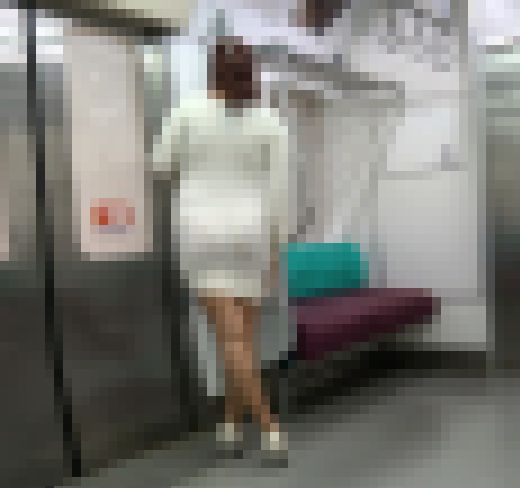 図書館司書を付け回して覗き見　パート1　サンプル画像2