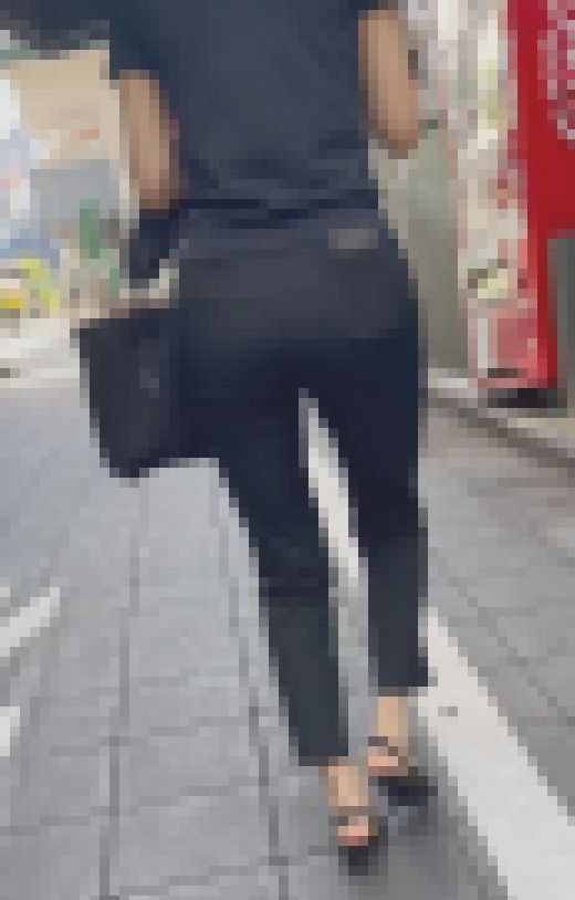 クールビューティーな勝ち組OLが自慢の美ボディとエロ尻で男を挑発！ 下品なパンツスーツ OL編+オマケ付き　サンプル画像1