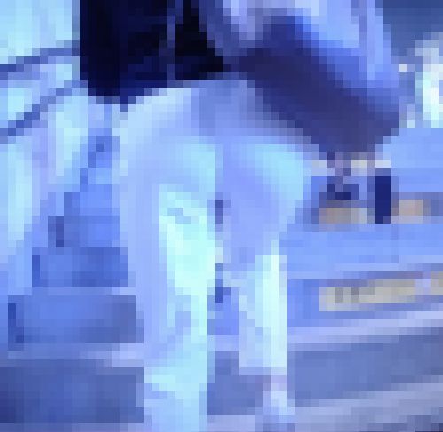 超絶美人OLがめっちゃピタピタな白パン履いてワレメ強調させて階段登ってるよ　サンプル画像3