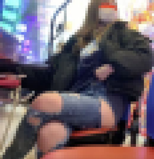049 穴開き超ドエロギャルのスキニー姿 サンプル画像2