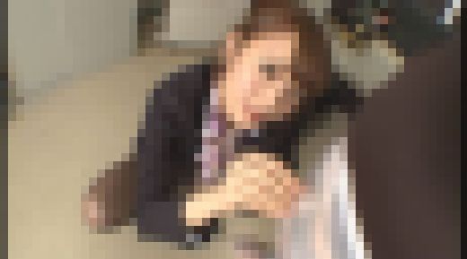 働くお姉さんの蒸れ蒸れに蒸れたパンストでイカせてください！　03　サンプル画像1