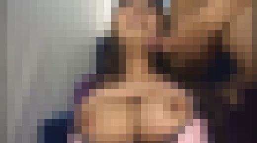 近所の人妻が超タイプ!ダメ元でエッチさせてもらおうと思ったけど思いっきり断られた!やらせてくれない腹いせに手コキを強要してドピュ サンプル画像2