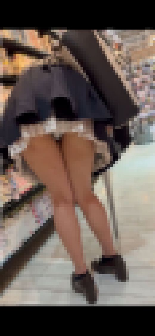 超ミニ美人JD逆さ撮り　サンプル画像2
