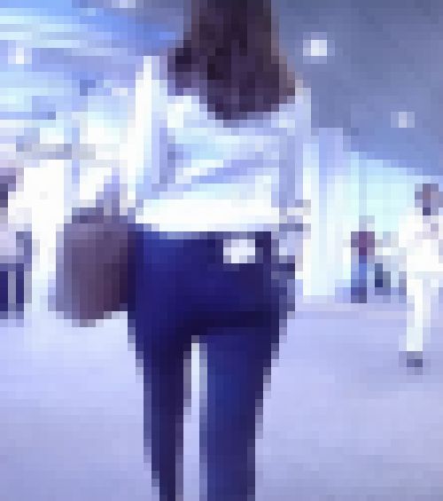 美人OLがタイトパンツ履いて美巨尻モッコリさせて歩いてるよ サンプル画像1