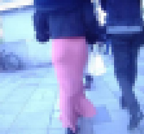 スタイル抜群の超清楚系美女がタイトスカート履いてプリプリなお尻強調して歩いてるよ　サンプル画像2