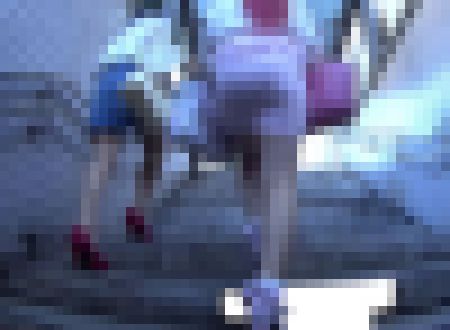 ミニスカ階段２名　サンプル画像1