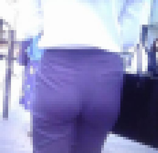 美人OLがピタパン履いて美尻パンパンにして歩いてるよ サンプル画像3