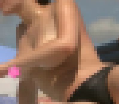【フルHD】海水浴場で突然ブラを外して!10 ノーブラ巨乳 サンプル画像2