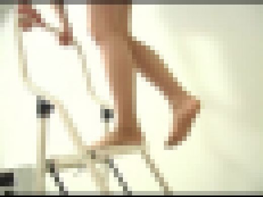 【実録出版】ストッキングの脚でむらむらさせてやんよ #013 ESR-017-07　サンプル画像1