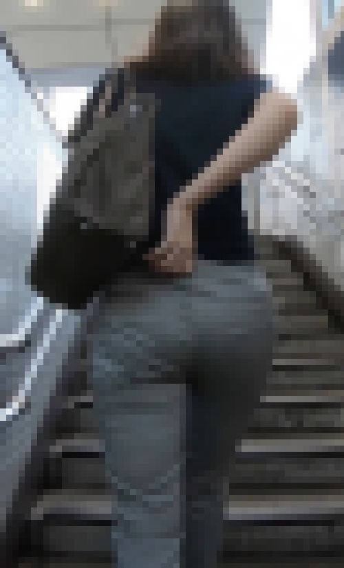 Hな下半身なパンツスーツ　サンプル画像2