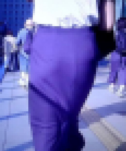 清楚系の美女がタイトスカート履いて歩いてるよ サンプル画像2