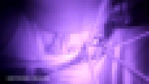 電車内で痴漢撮影動画１０６（年末特別動画！「宝」ちゃん喰い編）　サンプル画像1