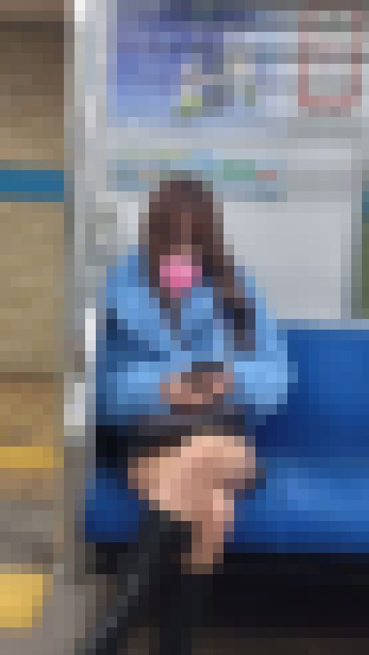 【電車対面】プレミアム級ＳＳＳクラス 絶世美女 超美脚のエロすぎるプレミアム級ギャル 最後にバレた！！　サンプル画像1