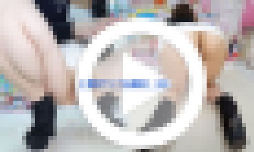 【 四つん這い100円ショップ 】白いタイトスカートOL　サンプル画像2