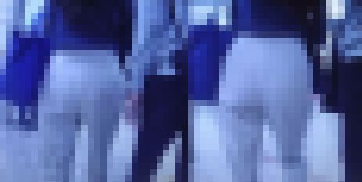 スタイル抜群で美脚美尻の清楚系美女がピタパンにイヤらしいライン出して歩いてるよ　サンプル画像3