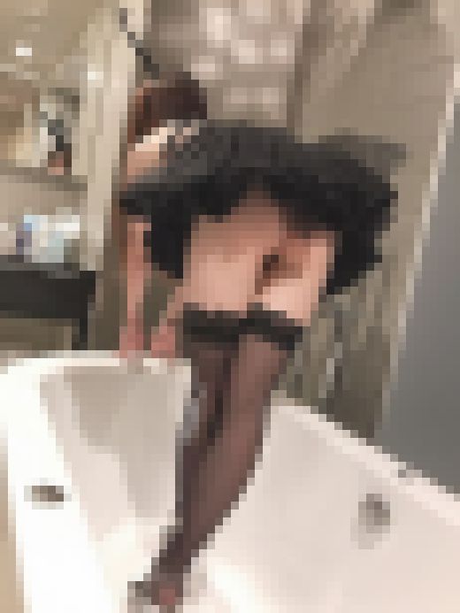 ノリ気じゃないバニーコスプレちゃんにお願いして性欲処理してもらいました サンプル画像2