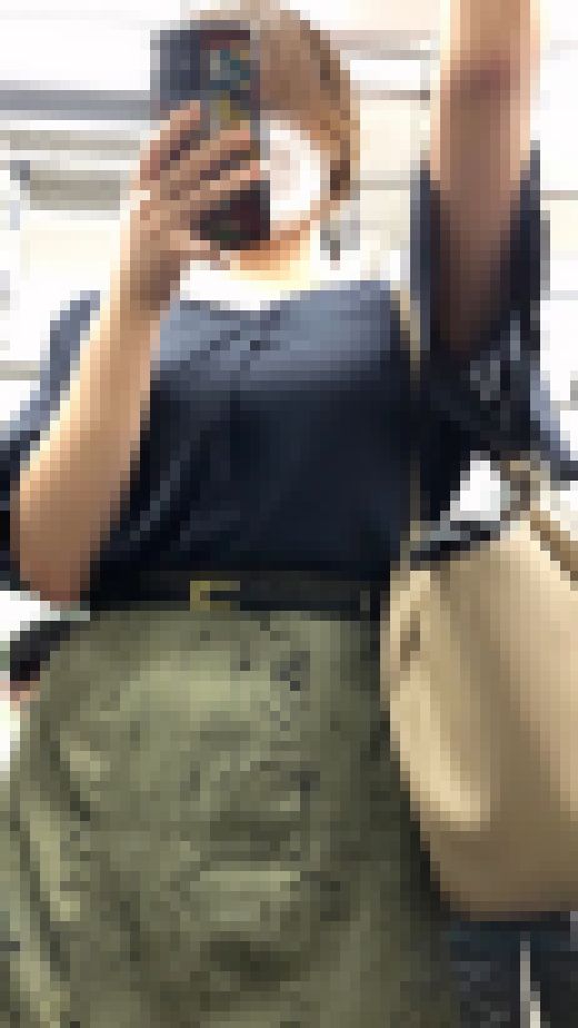 下からの眺め33　サンプル画像1