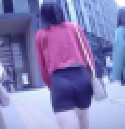 尋常じゃない極薄ペラペラショートパンツ履いて美巨尻パンパンにさせて歩く美少女がエロ過ぎる サンプル画像3