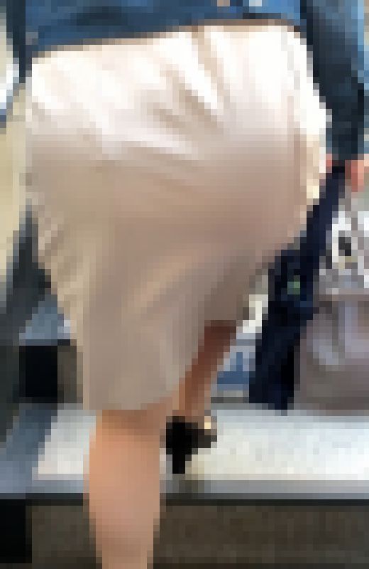 【好評再販SALE】Gジャンが似合う妖艶な感じの熟女のエロいお尻！最高に膨らんだエロいお尻が肉棒を勃起させる【199】　サンプル画像3