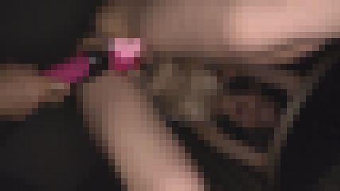 隠れ色白巨乳ちゃんをオイルまみれにして玩具で鬼イカせ　サンプル画像2