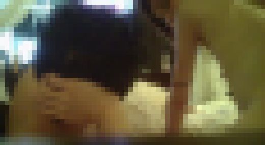 素人・個撮】坂道の山下〇月似の美女の最小ちっぱいを責めてみました！パパ活の記録72　サンプル画像1
