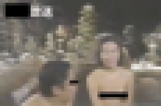 【貴重映像】正月特番 男女アナウンサーの混浴 サンプル画像1