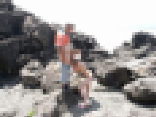 素人投稿mp4動画 アイドルになりたいコスプレイヤーさんと野外で露出しまくり! 【Part.04 ビキニを脱いで全裸でアナル舐め サンプル画像2