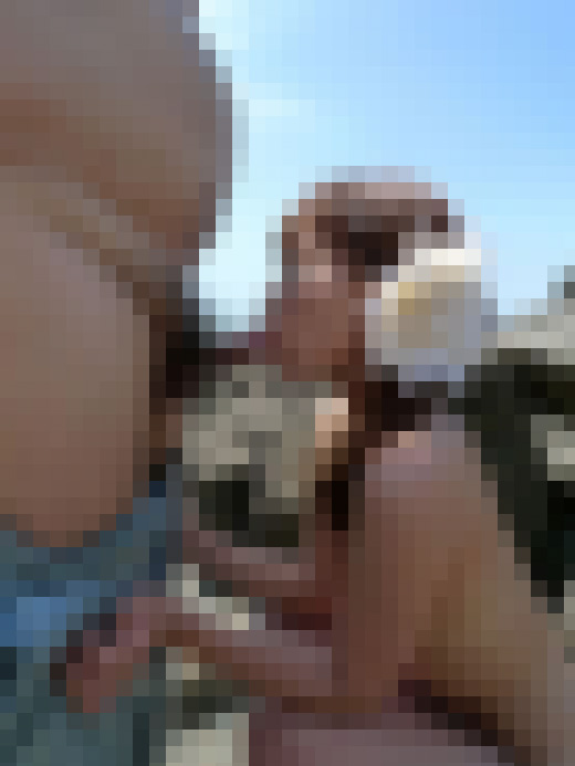 素人投稿mp4動画 アイドルになりたいコスプレイヤーさんと野外で露出しまくり! 【Part.04 ビキニを脱いで全裸でアナル舐め サンプル画像3