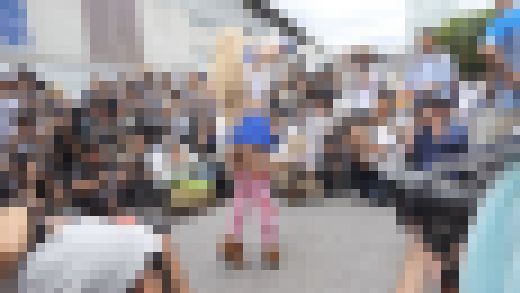 超高画質FHD動画 お尻を出した子一等賞!スカート短すぎ! 公然ワイセツギリギリ! でもコスプレ広場だから問題ありませんNO-2 サンプル画像3