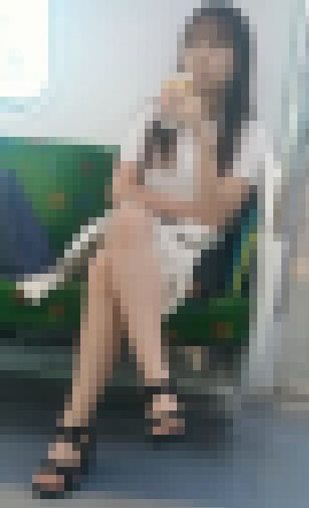 電車対面★生脚JD　サンプル画像1