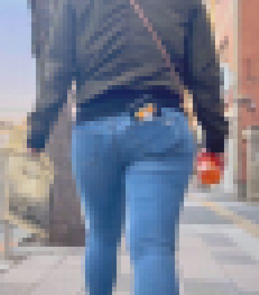 ムッチリエロボディのパッツン巨尻！はちきれそうな下半身とケツをムニュらせて男を挑発！ 下品なスキニーデニム お姉さん編　サンプル画像2