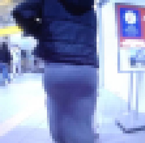 超美爆尻肉をプルンプルンにさせて歩くタイトスカート履いた清楚系美女がイヤらしい サンプル画像2