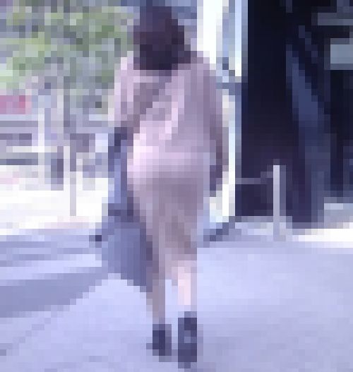 超セクシー系の美人の OL がタイトスカート履いて美巨尻を振りながら歩いているよ　サンプル画像2