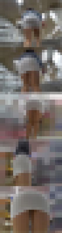 【デカ尻探訪】重量級のうねる腰つきでパンプスが地面にめり込みそうな迫力歩行！　サンプル画像2