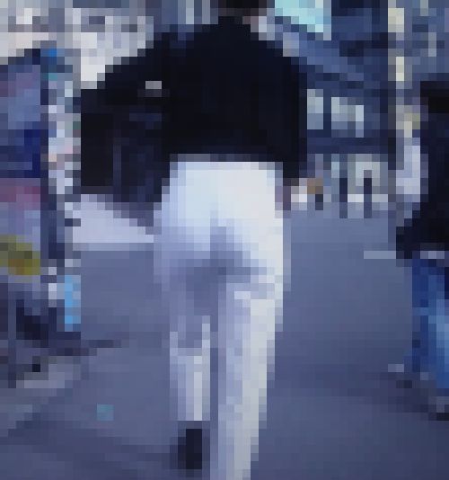 長身美脚美尻スタイルの美人OLがピタパン食い込ませて下着ライン透け透けで歩いてるよ　サンプル画像1