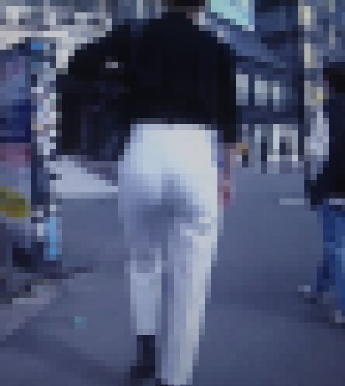 長身美脚美尻スタイルの美人OLがピタパン食い込ませて下着ライン透け透けで歩いてるよ　サンプル画像2