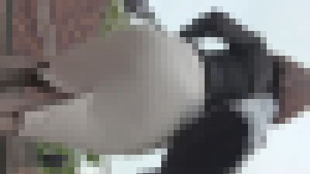 背中シースルーパツパツ尻黒ストOL　サンプル画像1