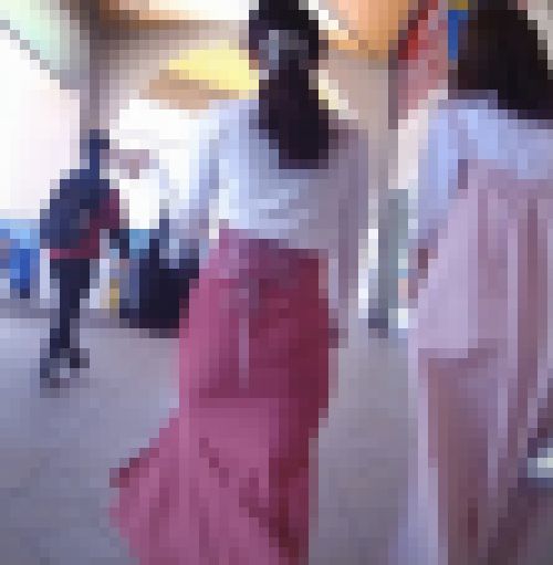 清楚お嬢様系の極上美女がタイトスカート履いて激エロ美巨尻をピタピタに張り付かせて歩いてるよ サンプル画像2