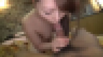 色白美巨乳の29歳OLがフェラで硬くなった肉棒で突かれ快感に喘ぐ　サンプル画像2