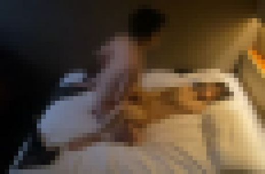 【後半部分】処女喪失。素直でかわいらしい19歳の女の子。こっそりゴムを外して中出しセックス！　サンプル画像1