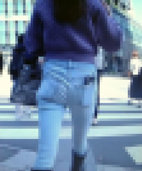 ハイウエストスキニーデニム履いた美人お姉さんとデニム履いたセクシー美女(2名収録) サンプル画像2