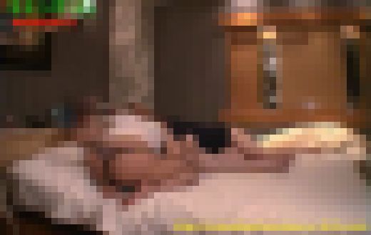援※交※で友達も連れてきたギャル２人と３Ｐ　まずは淫タビューとフェラチオ　サンプル画像2