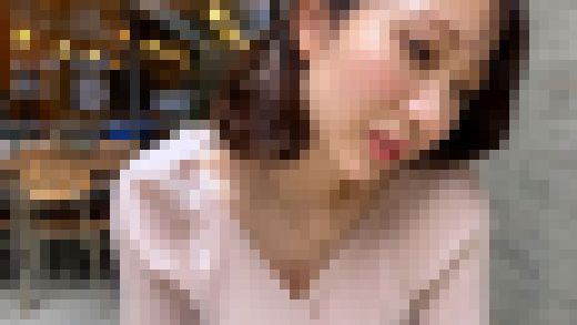 化粧品販売してる天然でエッチな可愛いセフレに濃厚ザーメンお見舞い　サンプル画像1
