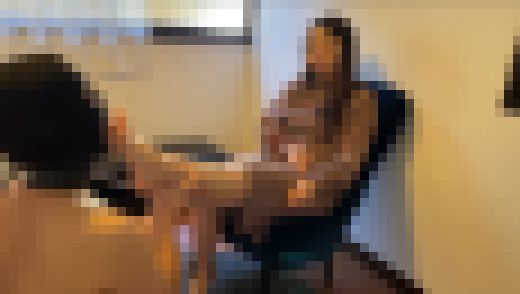 従順なペットを探している26歳石原さ○み似の○学校の家庭科の美人先生はペット志望のM男には時に厳しく甘い調教 サンプル画像2