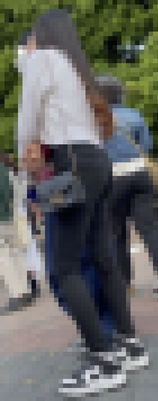099 女子大生彼女の黒ハイウエストスキニー尻 サンプル画像1