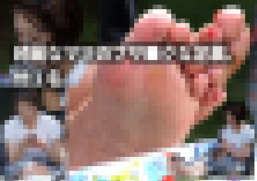 綺麗なママのブサ■クな足裏、他1名　サンプル画像3