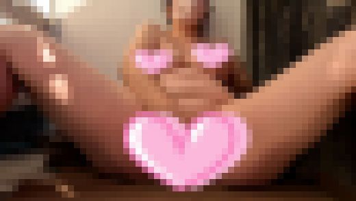 ❤オナニー・自撮り❤おまんこ濡らし夢中でオナニーする人妻 サンプル画像3