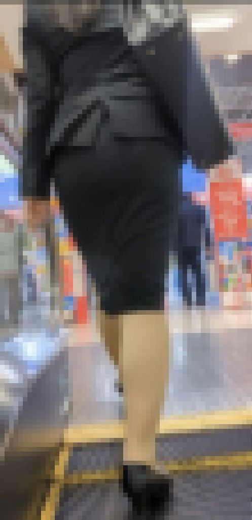 リクルートスーツOLさんの怒涛のエスカレーター追尾! サンプル画像3