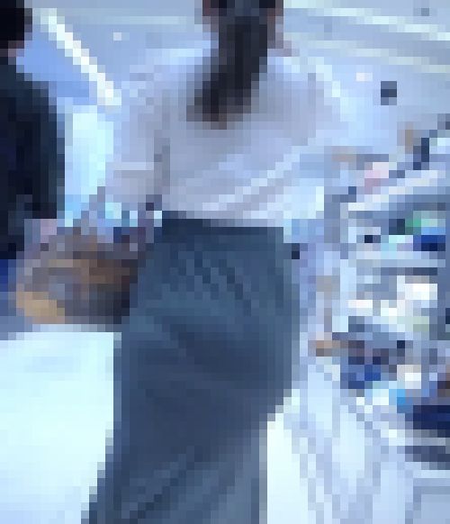ハイスペック清楚系美女がタイトスカート履いて超美爆尻肉揺らしながら歩いてるよ サンプル画像3