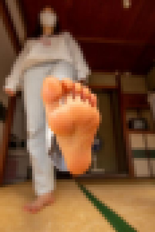 19歳学生さんの足の裏 サンプル画像1
